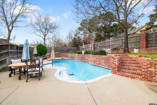 7637 Light Horse Ct, Tyler, TX 75703