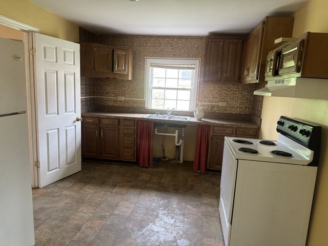 210 S Foster Ave, Gallatin, TN 37066