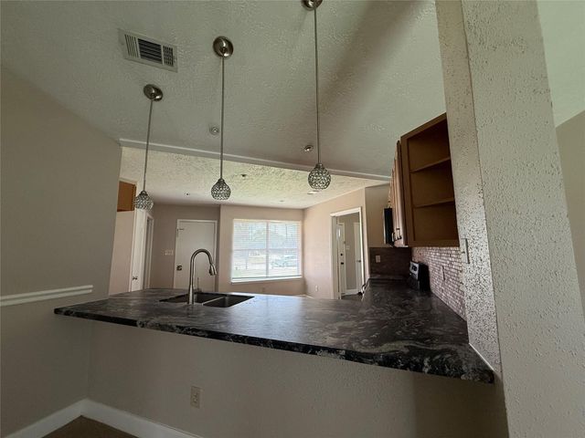 2103 Barrington Place Drive, Sugar Land, TX 77478