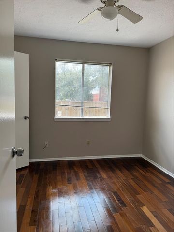 2103 Barrington Place Drive, Sugar Land, TX 77478