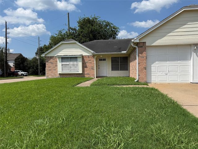 2103 Barrington Place Drive, Sugar Land, TX 77478