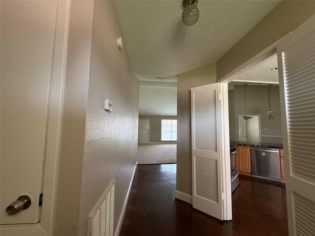 2103 Barrington Place Drive, Sugar Land, TX 77478