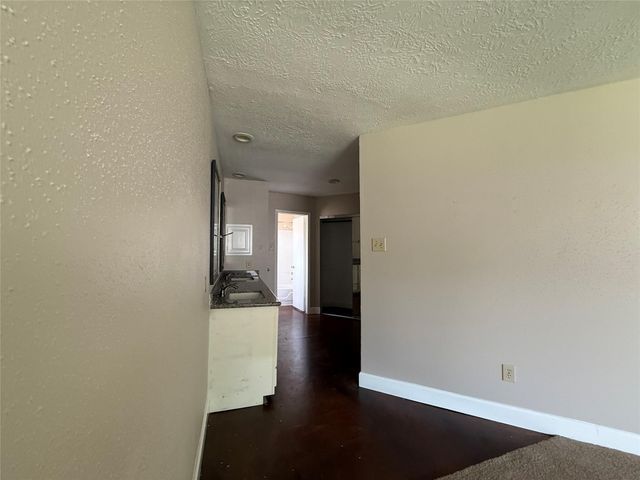 2103 Barrington Place Drive, Sugar Land, TX 77478
