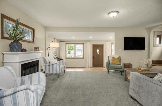 533 1st Avenue S, South Saint Paul, MN 55075