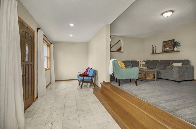 533 1st Avenue S, South Saint Paul, MN 55075