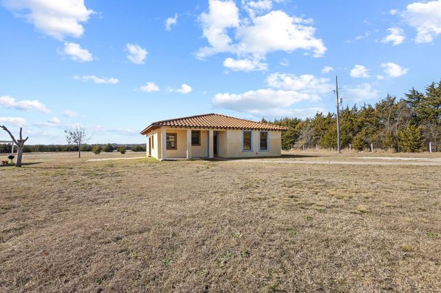 5777 State Highway 160, Whitewright, TX 75491