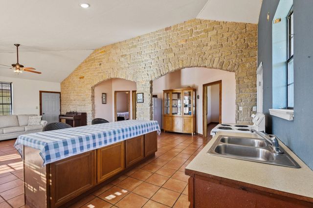 5777 State Highway 160, Whitewright, TX 75491