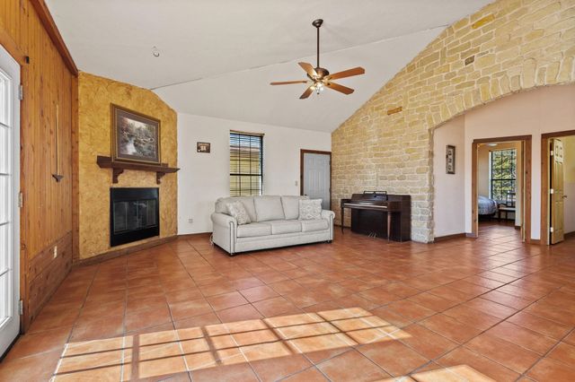 5777 State Highway 160, Whitewright, TX 75491