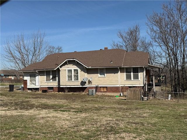 103 N Wilson Avenue, Independence, MO 64050