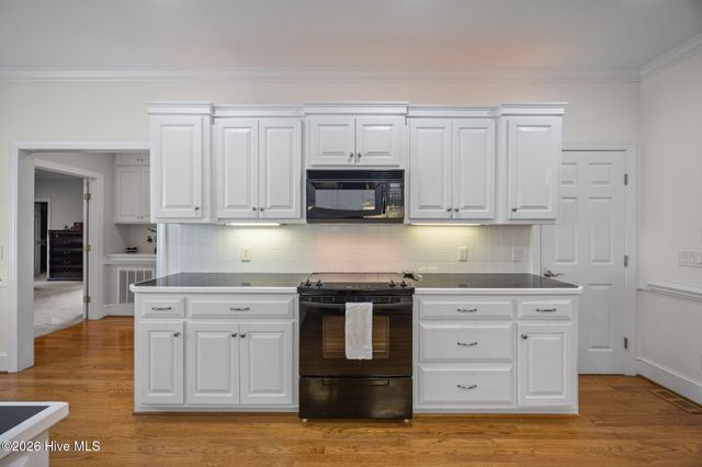 2094 Autumn Drive, Kinston, NC 28501