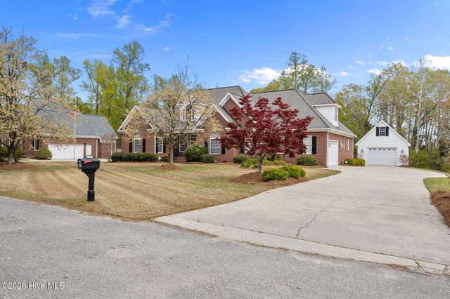 2094 Autumn Drive, Kinston, NC 28501