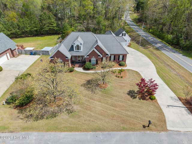 2094 Autumn Drive, Kinston, NC 28501