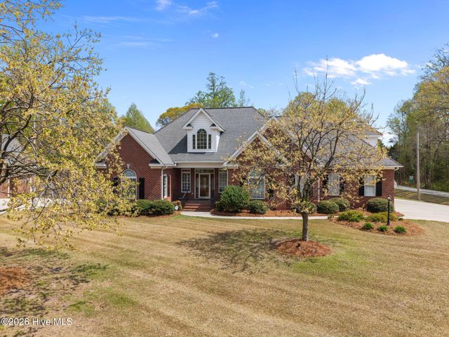 2094 Autumn Drive, Kinston, NC 28501