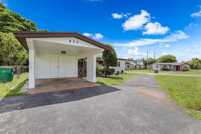 820 NW 38th Avenue, Lauderhill, FL 33311