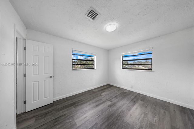 820 NW 38th Avenue, Lauderhill, FL 33311