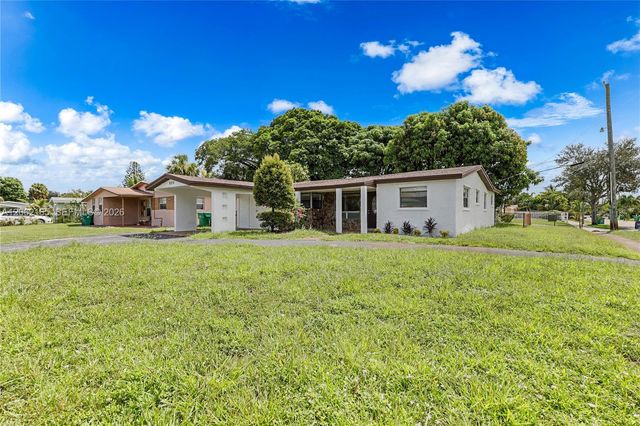 820 NW 38th Avenue, Lauderhill, FL 33311
