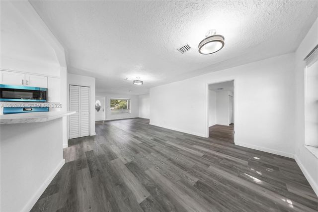 820 NW 38th Avenue, Lauderhill, FL 33311