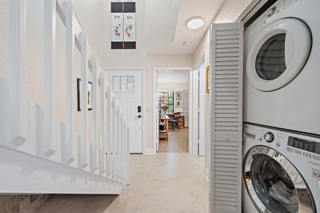 2339 Treasure Isle Drive 42, Palm Beach Gardens, FL 33410