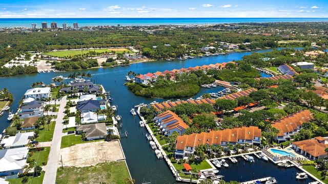 2339 Treasure Isle Drive 42, Palm Beach Gardens, FL 33410