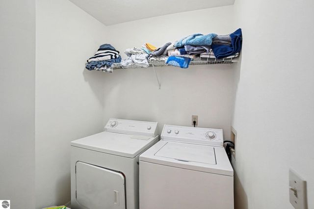 340 Applewood Lane, Mt Pleasant, MI 48858