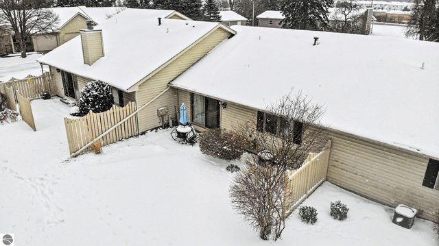 340 Applewood Lane, Mt Pleasant, MI 48858