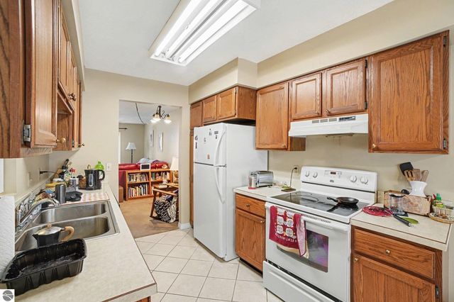 340 Applewood Lane, Mt Pleasant, MI 48858