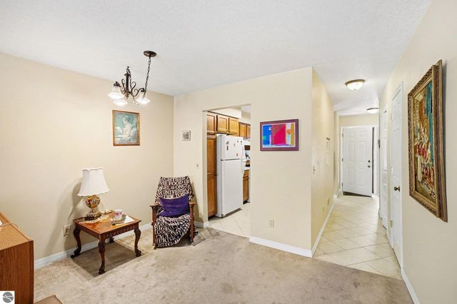 340 Applewood Lane, Mt Pleasant, MI 48858