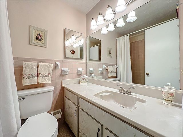 4262 LAKE UNDERHILL ROAD 9C7, Orlando, FL 32803