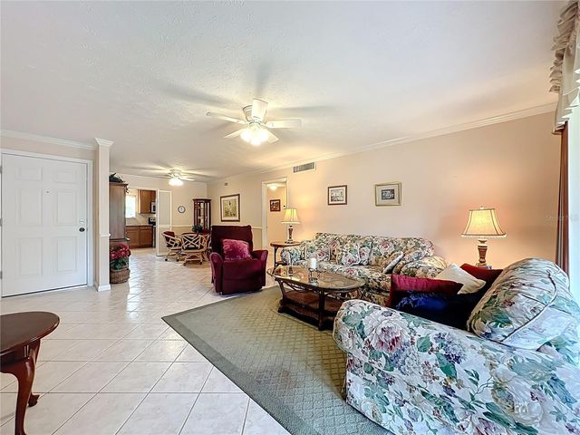 4262 LAKE UNDERHILL ROAD 9C7, Orlando, FL 32803