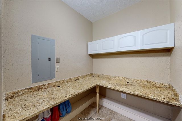 3122 Camelot Drive 13, Bryan, TX 77802