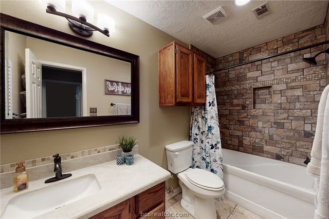 3122 Camelot Drive 13, Bryan, TX 77802