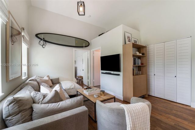 1521 Lenox Avenue 302, Miami Beach, FL 33139