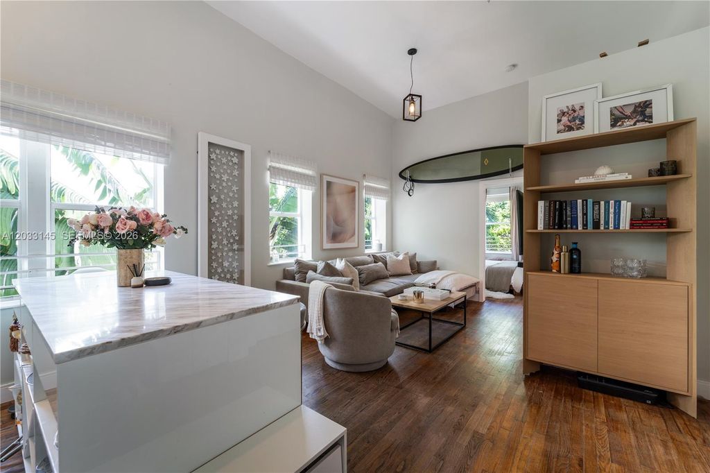 1521 Lenox Avenue 302, Miami Beach, FL 33139
