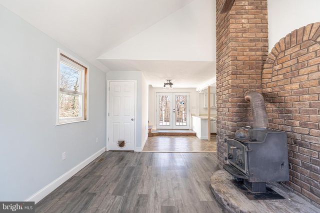 611 N STUART ST, Baltimore, MD 21221