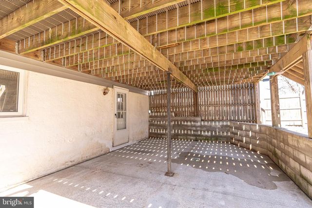 611 N STUART ST, Baltimore, MD 21221