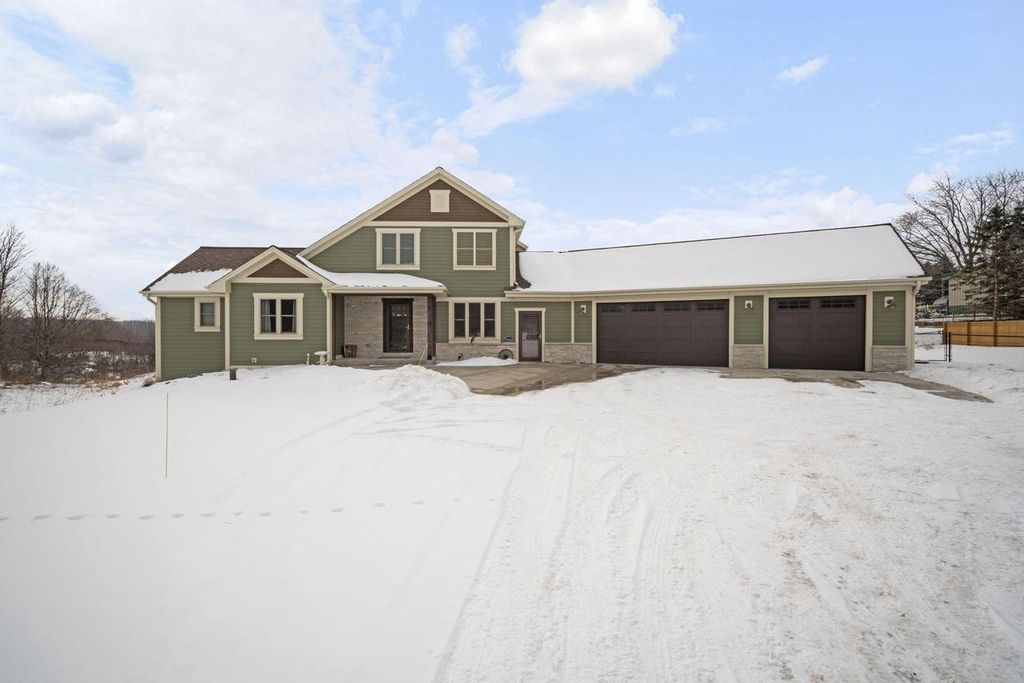 4495 Ridge ROAD, Kewaskum, WI 53040