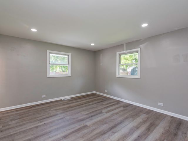 10350 W California Avenue, Beach Park, IL 60099