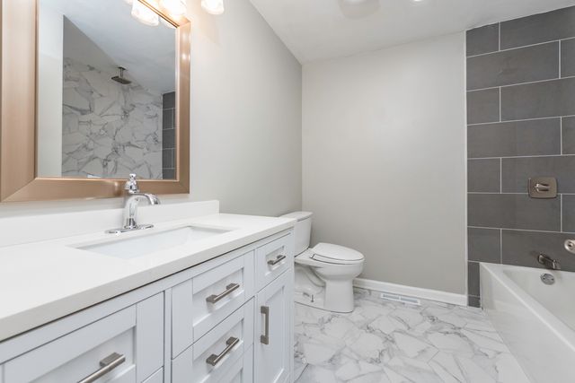 10350 W California Avenue, Beach Park, IL 60099
