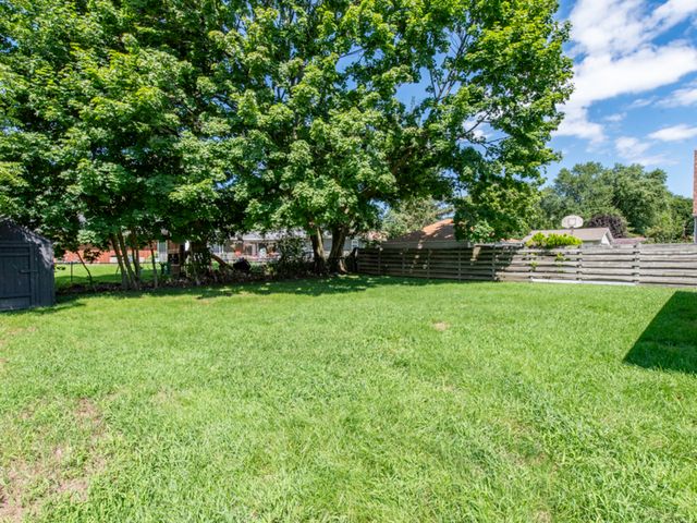 10350 W California Avenue, Beach Park, IL 60099