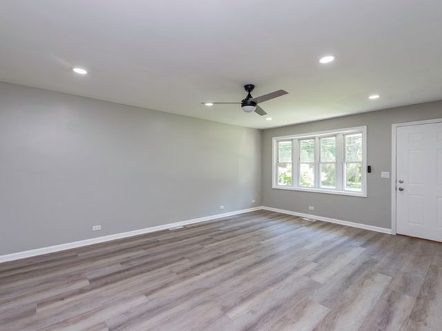 10350 W California Avenue, Beach Park, IL 60099