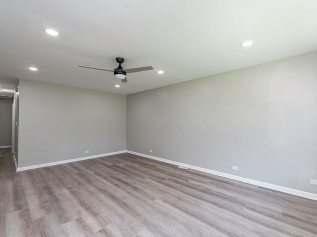 10350 W California Avenue, Beach Park, IL 60099