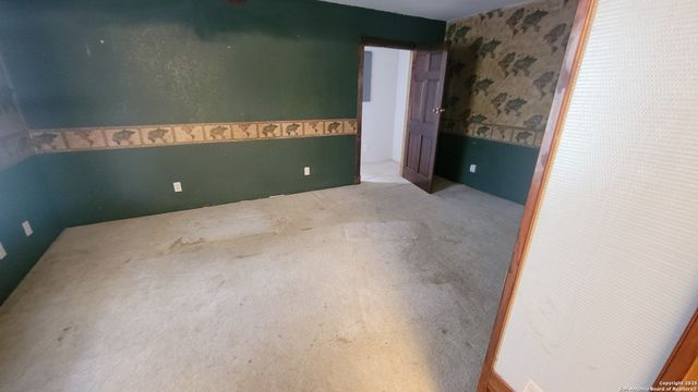 7 Glen Cove Dr, Seguin, TX 78155