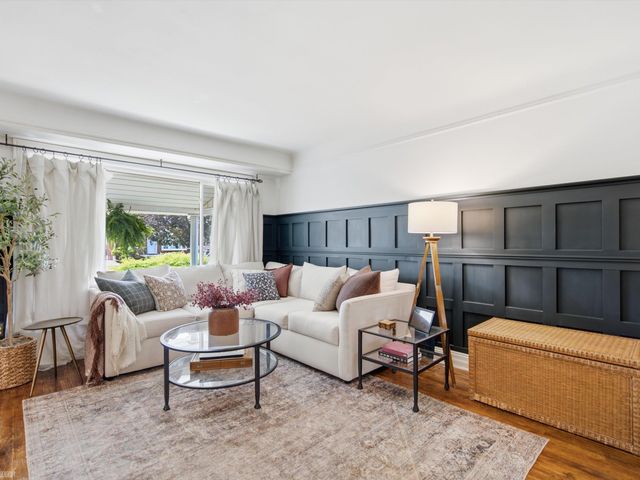 7829 Buckingham Avenue, Allen Park, MI 48101