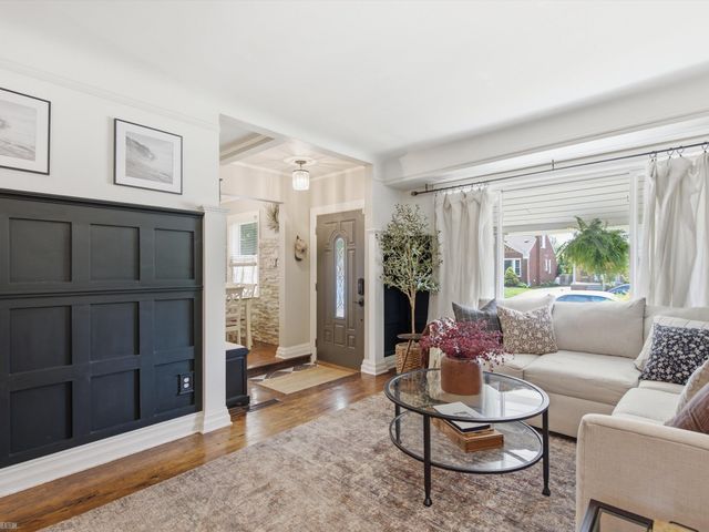7829 Buckingham Avenue, Allen Park, MI 48101