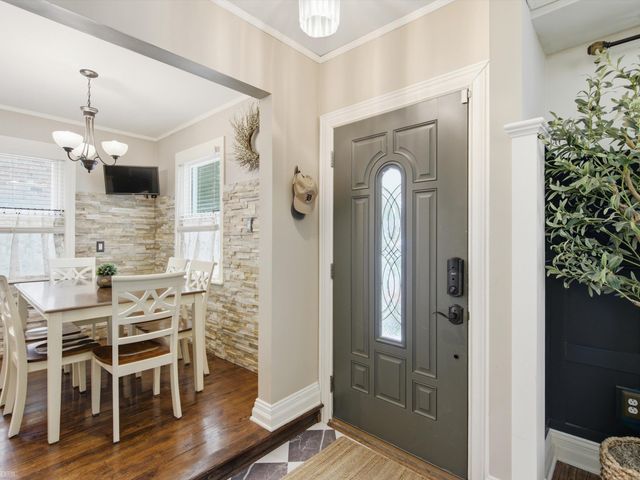 7829 Buckingham Avenue, Allen Park, MI 48101