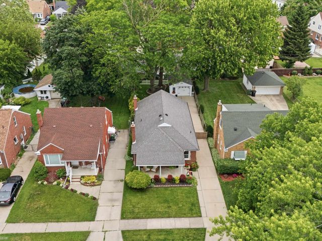 7829 Buckingham Avenue, Allen Park, MI 48101