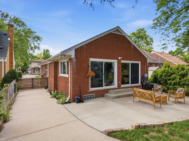7829 Buckingham Avenue, Allen Park, MI 48101