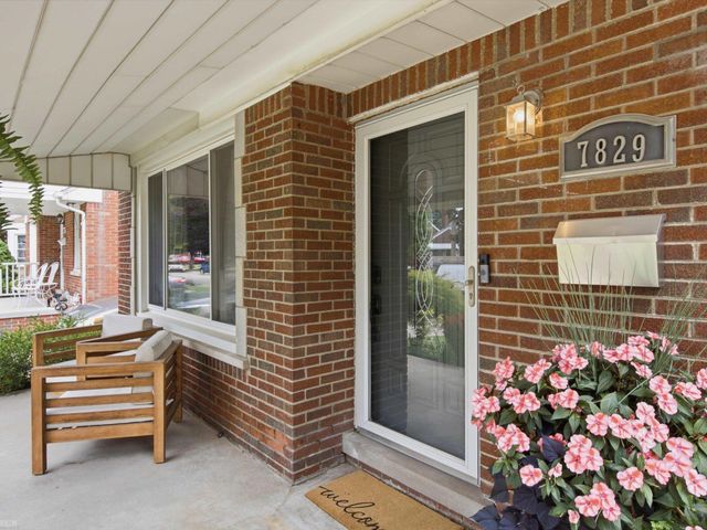 7829 Buckingham Avenue, Allen Park, MI 48101