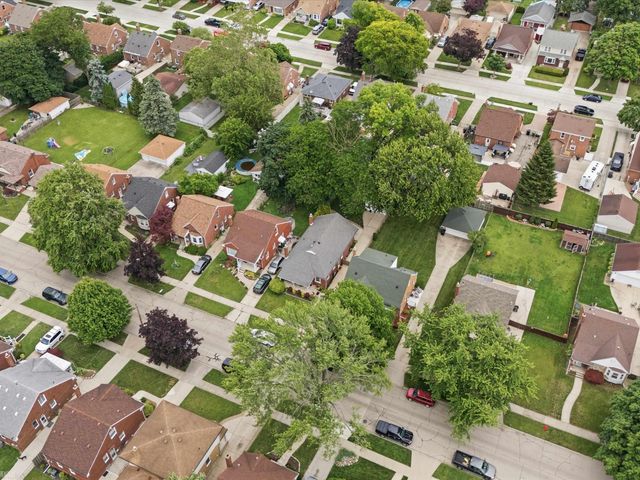 7829 Buckingham Avenue, Allen Park, MI 48101