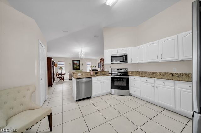 4013 SW 17th AVE, Cape Coral, FL 33914